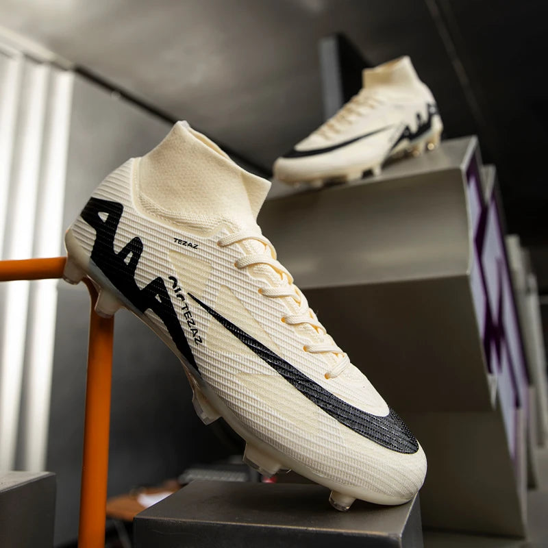 New Men's Original Football Shoes Professional Match Society Cleats Fast Grass Training Football Field Boots Indoor Soccer Shoes
