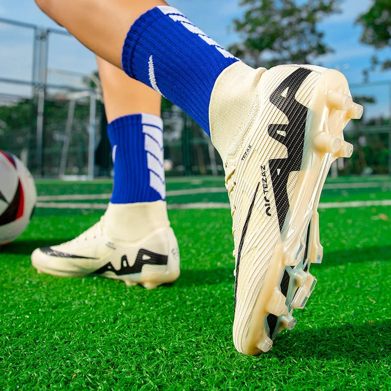 New Men's Original Football Shoes Professional Match Society Cleats Fast Grass Training Football Field Boots Indoor Soccer Shoes