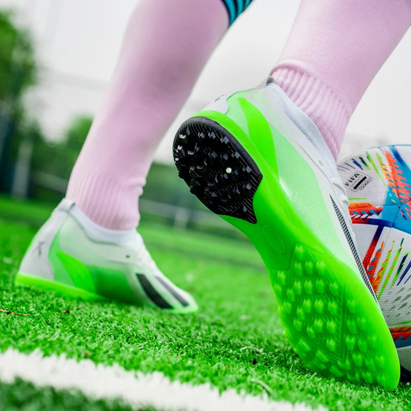 Original Studded Men Football Boots Indoor Society Training Futsal Soccer Shoes Non Slip Cleats Kids Football Shoes Man Sneakers